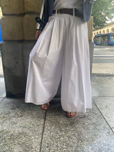Home Pantalón efecto falda blanco