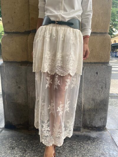 Falda encaje